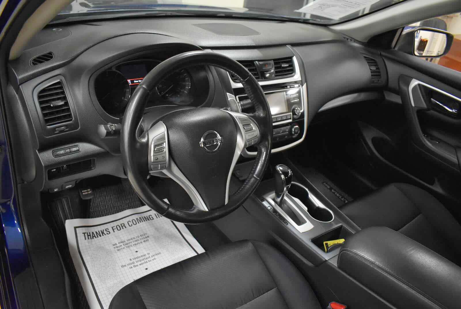 Used 2018 Nissan Altima 2.5 SR FWD image 11