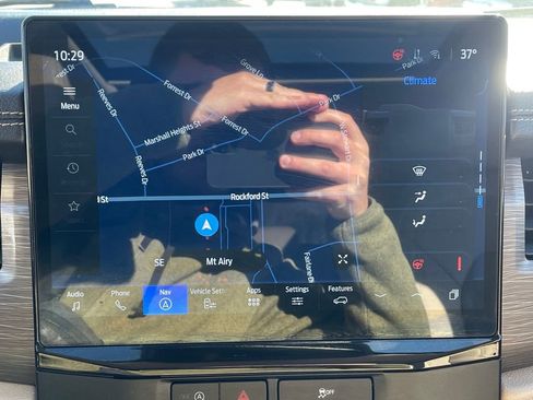 Used 2024 Ford Expedition Max Limited image 12