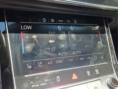 Used 2022 Audi Q7 3.0T Prestige w/ Prestige Package AWD/4WD image 24