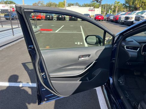 Used 2020 Toyota Corolla XSE image 21