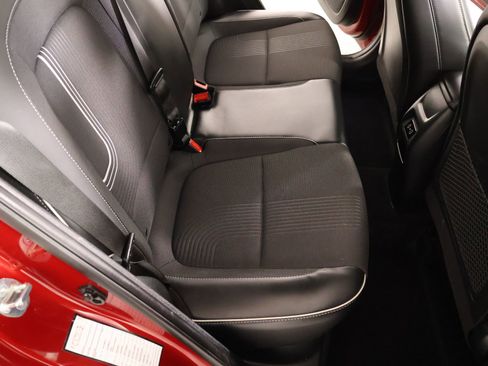 Used 2025 Hyundai Venue Limited FWD image 15