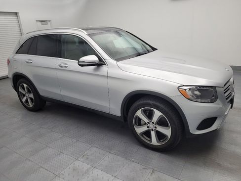 Used 2017 Mercedes-Benz GLC 300 4MATIC w/ Premium 1 Package image 11
