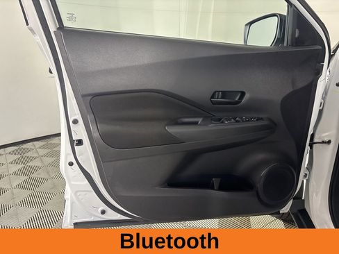 Used 2023 Nissan Kicks S image 8