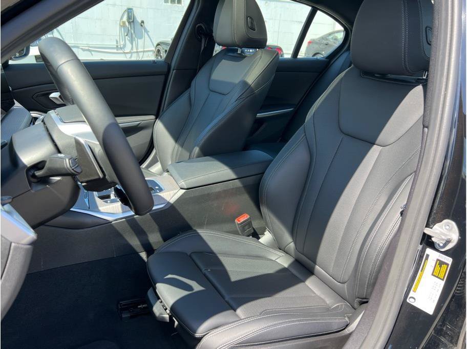 Used 2026 BMW 330i Sedan RWD image 8