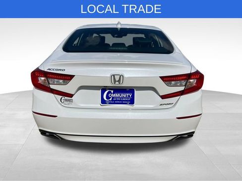 Used 2018 Honda Accord Sport image 4