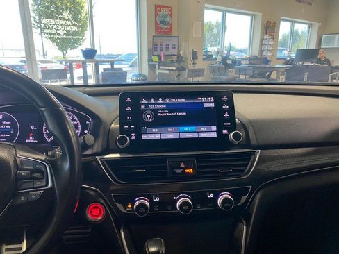 Used 2021 Honda Accord Sport image 22