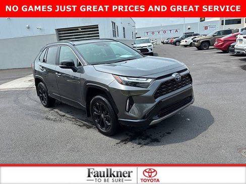 Used 2024 Toyota RAV4 XSE w/ Weather Package AWD/4WD image 2