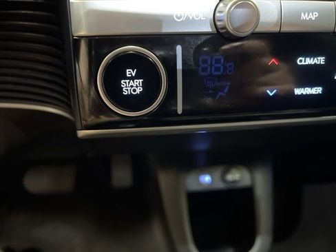 Used 2024 Hyundai Ioniq 5 Limited image 41