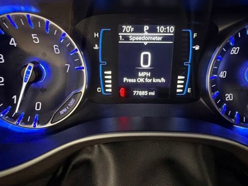Used 2019 Chrysler Pacifica Touring Plus FWD image 21