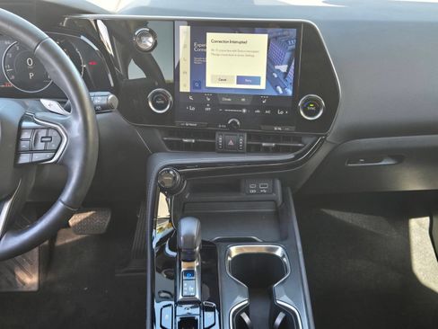 Used 2024 Lexus NX 250 FWD image 9