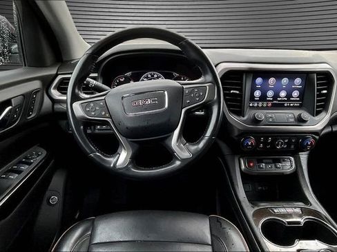 Used 2022 GMC Acadia AT4 w/ Technology Package image 8