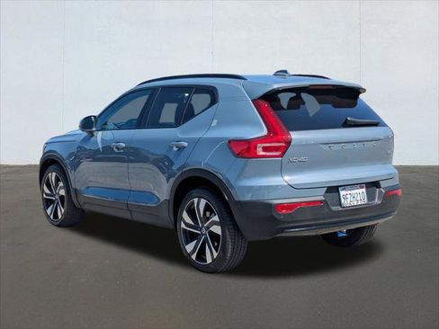 New 2026 Volvo XC90 T8 Plus w/ Protection Package Premier AWD/4WD image 3