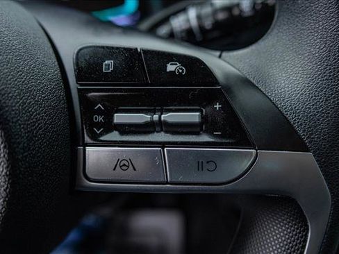 Certified 2025 Hyundai Elantra Blue image 16