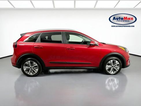 Used 2022 Kia Niro EX w/ Cold Weather Package image 9