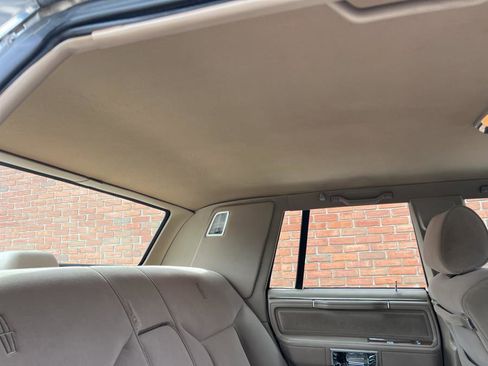 Used 1989 Lincoln Town Car Signature image 38