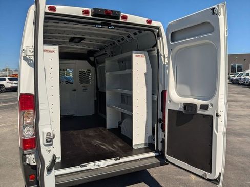New 2025 RAM ProMaster 2500 w/ Convenience Group image 28