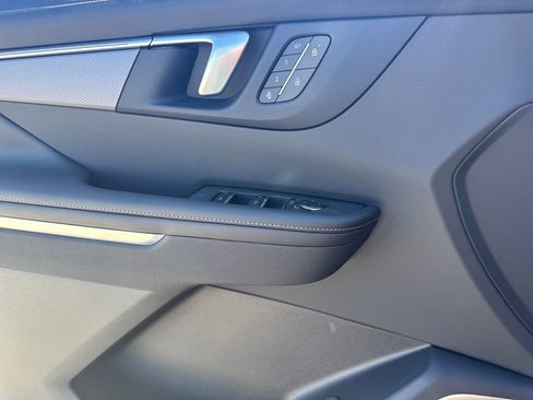New 2026 Buick Enclave Sport Touring w/ Power Package FWD image 19