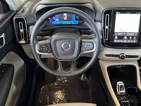 Certified 2026 Volvo XC40 B5 Plus AWD/4WD image 13
