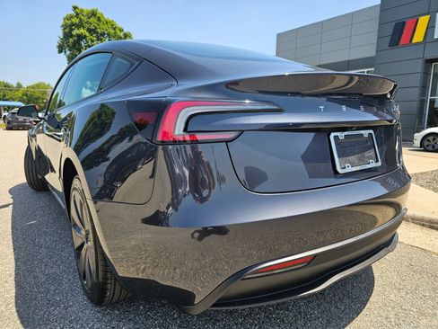 Used 2025 Tesla Model 3 Long Range RWD image 3