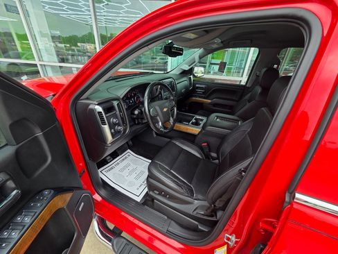 Used 2018 Chevrolet Silverado 1500 LTZ w/ Sport Package image 10