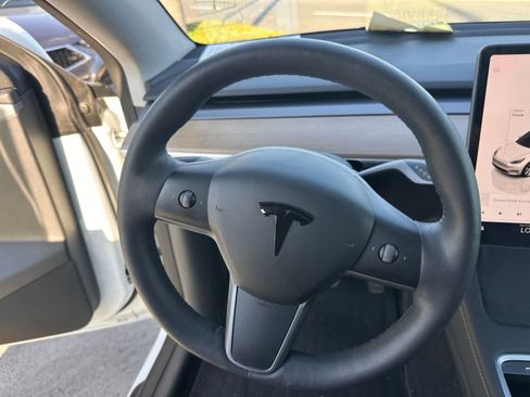 Used 2023 Tesla Model Y Long Range AWD/4WD image 17