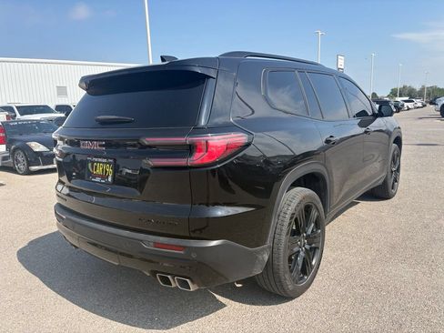 Used 2025 GMC Acadia Elevation FWD image 4