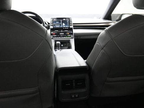 Used 2019 Toyota Avalon XLE w/ Moonroof Package FWD image 13