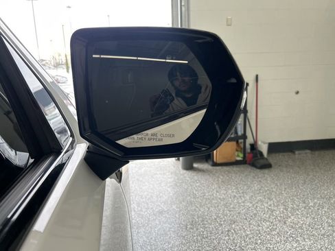 Used 2025 GMC Yukon AT4 Ultimate w/ LPO, Floor Liner Package image 47