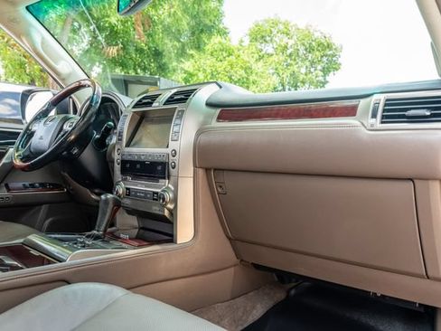 Used 2016 Lexus GX 460 w/ Premium Package AWD/4WD image 48