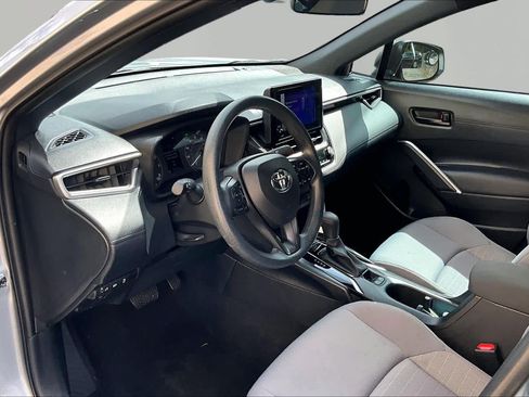 Used 2023 Toyota Corolla Cross AWD Hybrid image 18