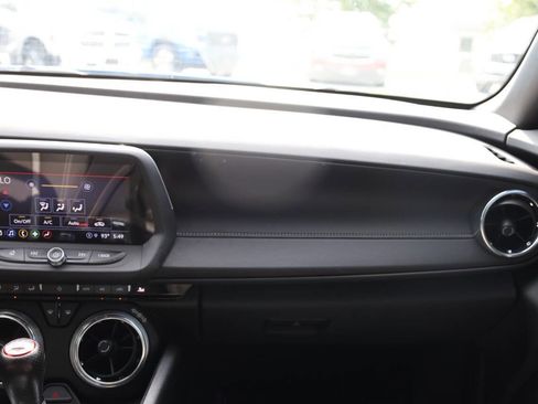 Used 2022 Chevrolet Camaro LT w/ Technology Package image 22