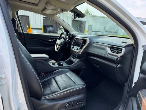 Used 2023 GMC Acadia Denali AWD/4WD image 15