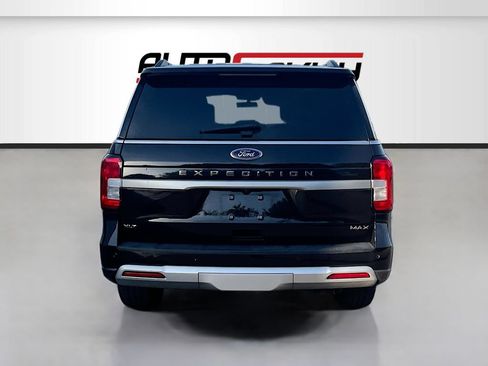 Used 2024 Ford Expedition Max XLT AWD/4WD image 6