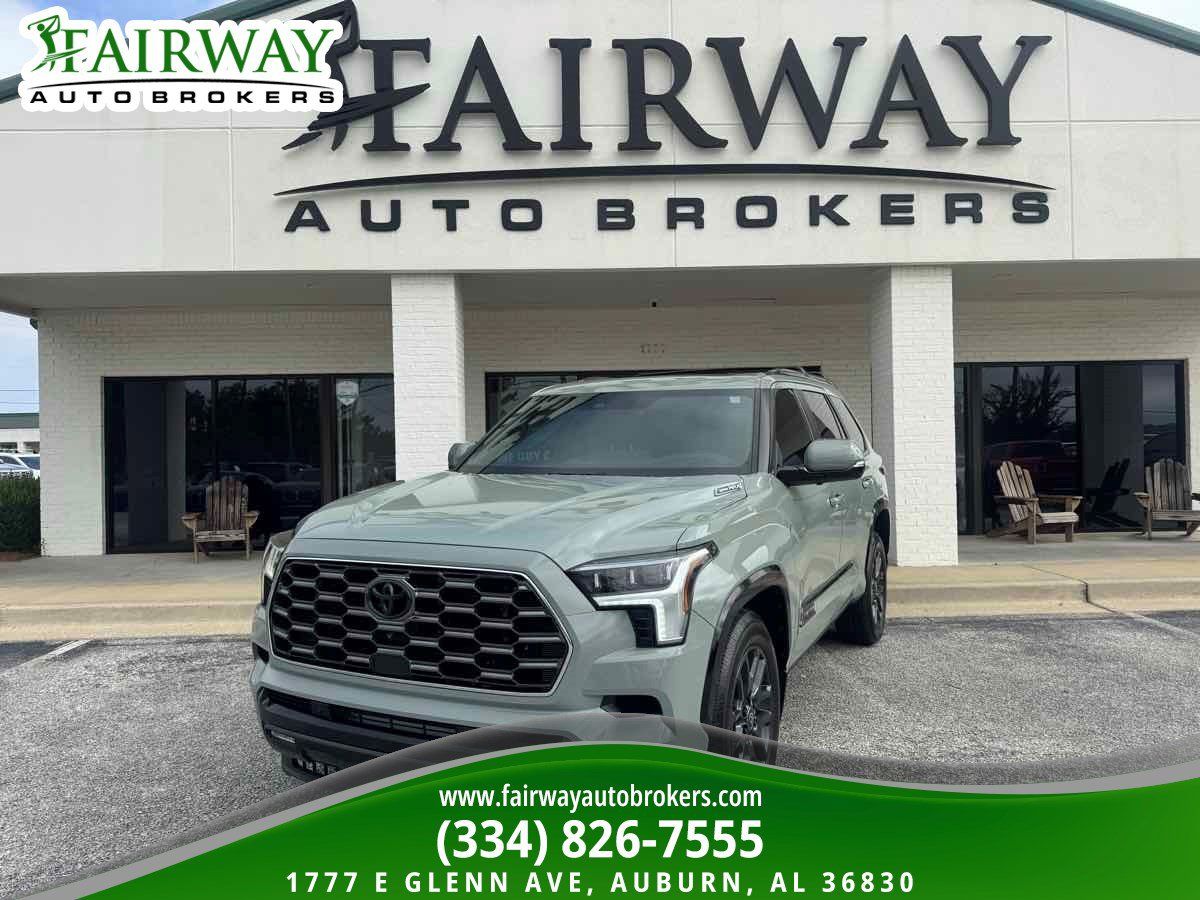 Used 2025 Toyota Sequoia Platinum AWD/4WD image 1