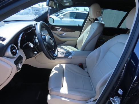 Used 2018 Mercedes-Benz GLC 300 image 10