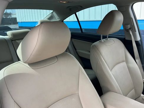 Used 2017 Subaru Legacy 2.5i Limited AWD/4WD image 21