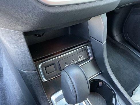 Certified 2024 Subaru Ascent Premium w/ Convenience Package image 21