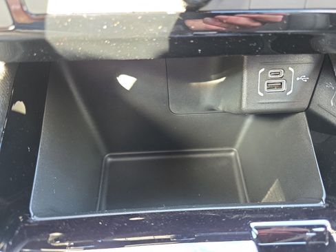 New 2026 Jeep Compass Latitude image 28