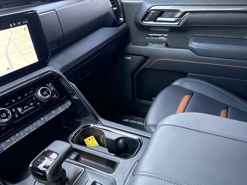 Used 2025 GMC Sierra 1500 AT4 w/ AT4 Premium Package image 26