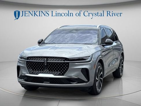 Used 2025 Lincoln Nautilus Black Label AWD/4WD image 13