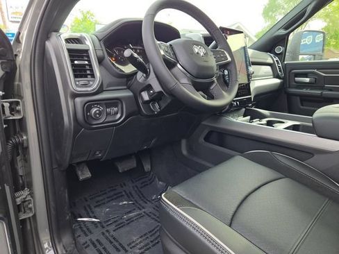 New 2026 RAM 3500 Laramie AWD/4WD image 30