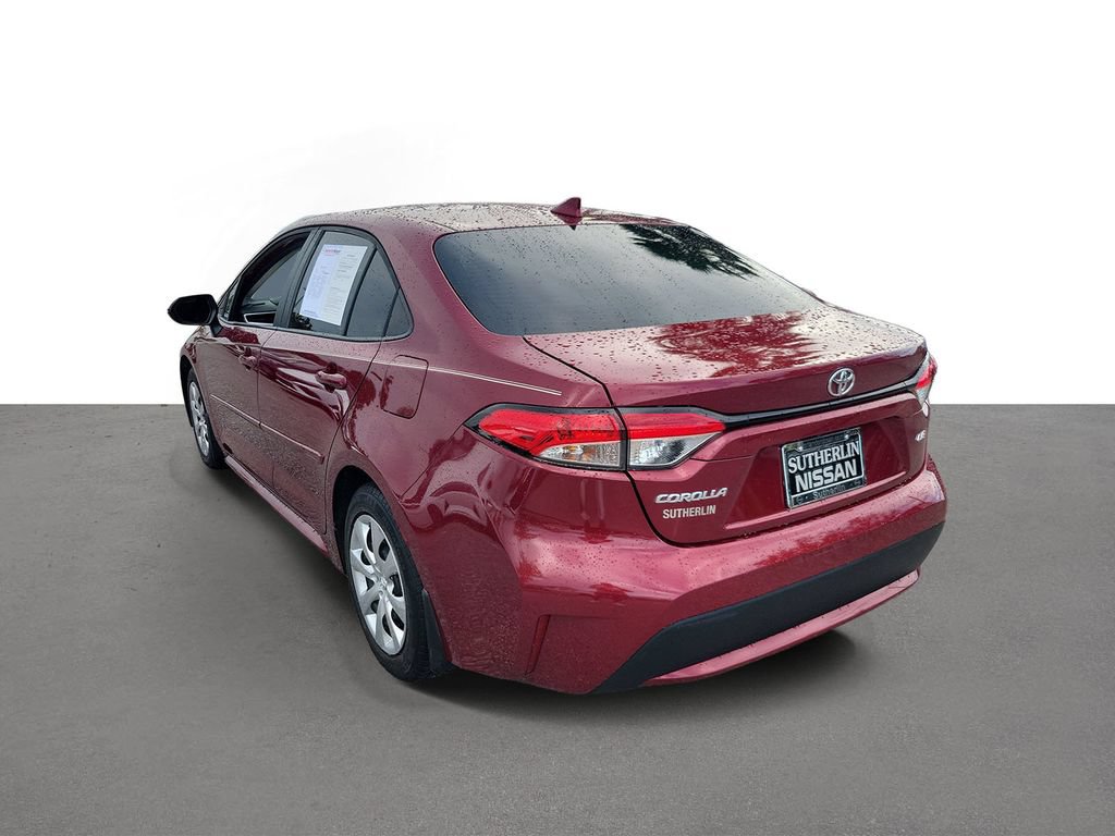 Used 2022 Toyota Corolla LE FWD image 4