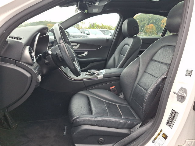 Used 2020 Mercedes-Benz C 300 4MATIC Sedan image 2