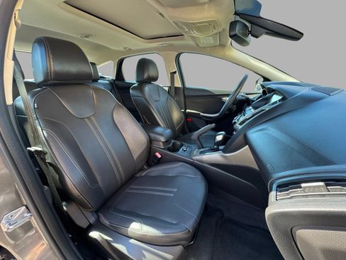 Used 2012 Ford Focus SEL FWD image 40