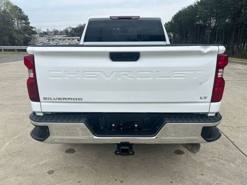 Used 2024 Chevrolet Silverado 2500 LT image 5