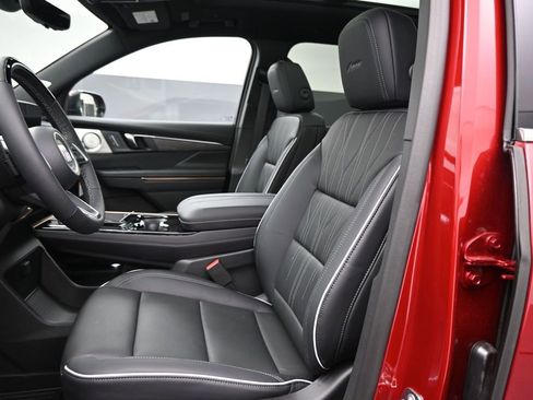 New 2026 Buick Enclave Avenir w/ Super Cruise Package image 12