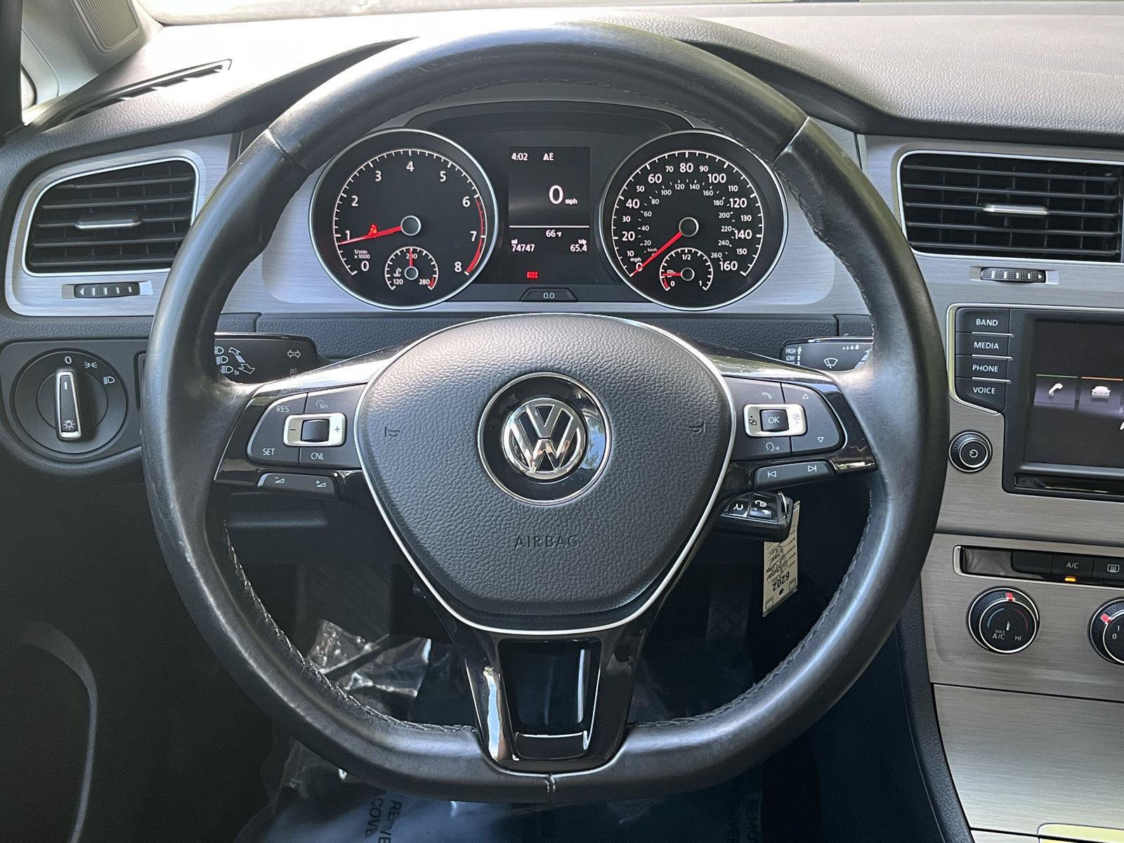 Used 2016 Volkswagen Golf S FWD image 36