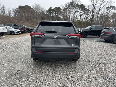 Used 2024 Toyota RAV4 XLE image 4