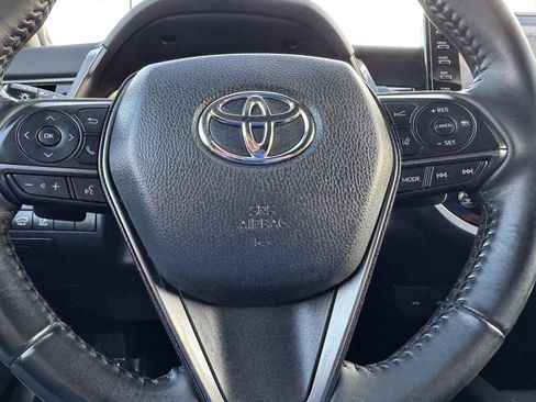 Used 2022 Toyota Camry XSE image 21