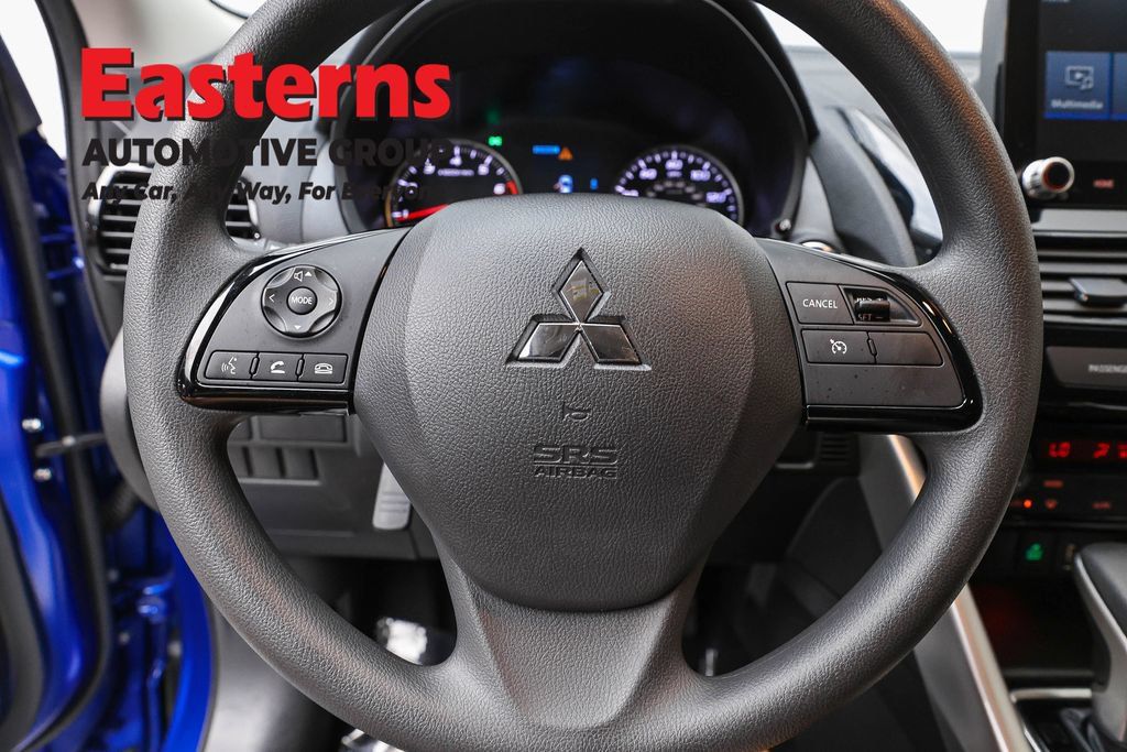 Used 2026 Mitsubishi Eclipse Cross LE AWD/4WD image 12